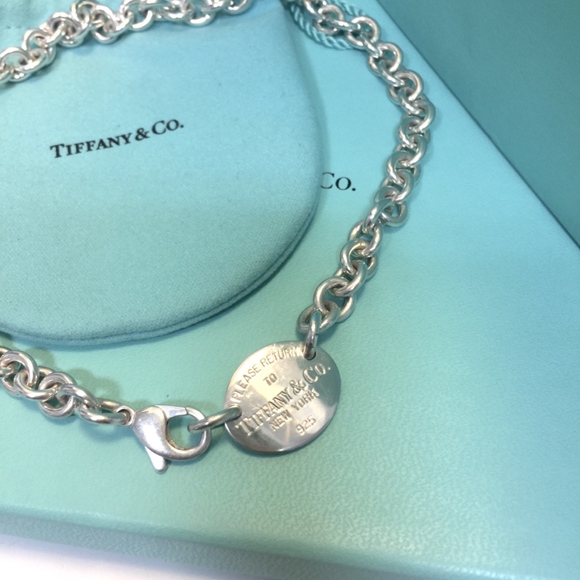 SOLD TIFFANY & CO Oval Tag Necklace✨ - Picture 3 of 7
